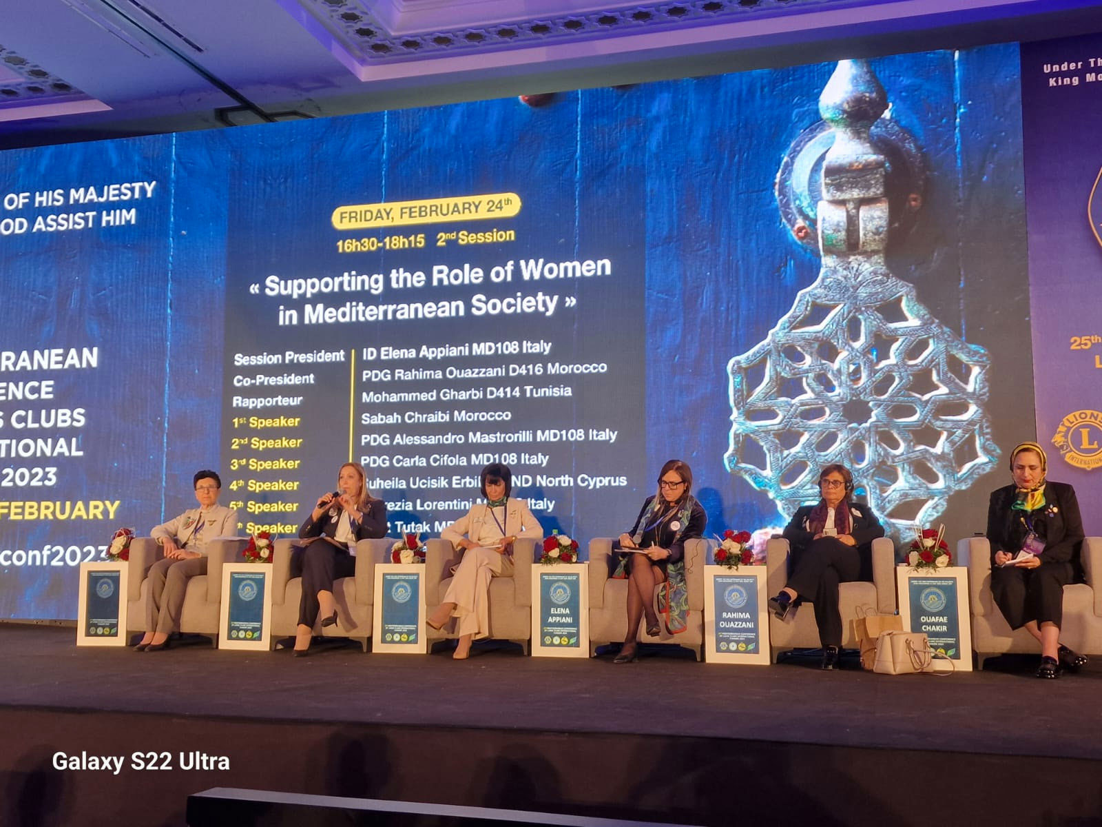 Sostenere il ruolo della donna nella società mediterranea